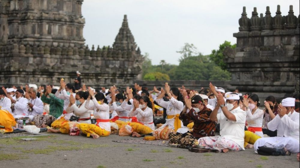 Setelah Adanya Nota Kesepakatan, Umat Hindu Gelar Upacara Syukur Angayubagia Di Candi Prambanan