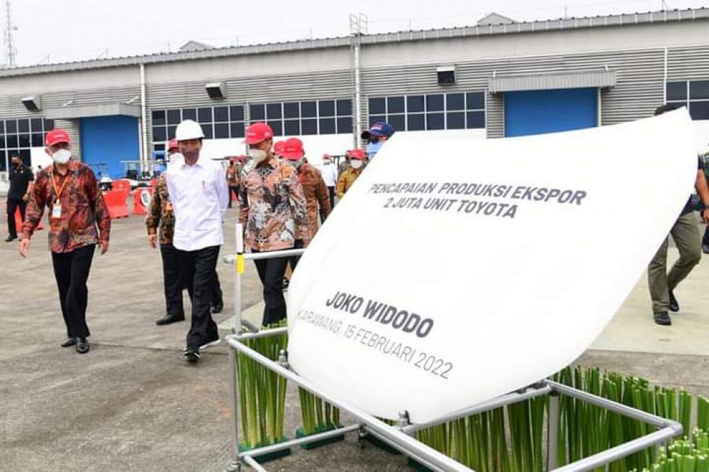 Jokowi Lepas Ekspor Perdana Fortuner Ke Australia