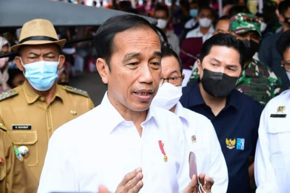Dana KUR Rp185 Triliun Masih Mengendap, Jokowi: UMKM Segera Ke Bank! Bunga Cuma 3%