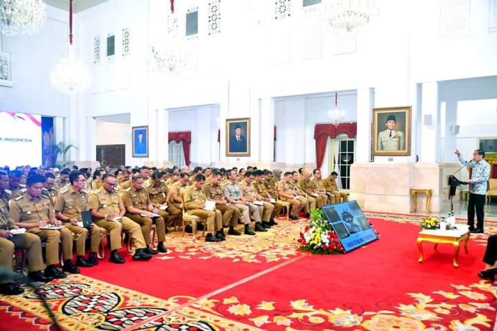 Arahan Jokowi Kepada Pj Kepala Daerah Soal Pemilu : Miring-Miring Saya Ganti!