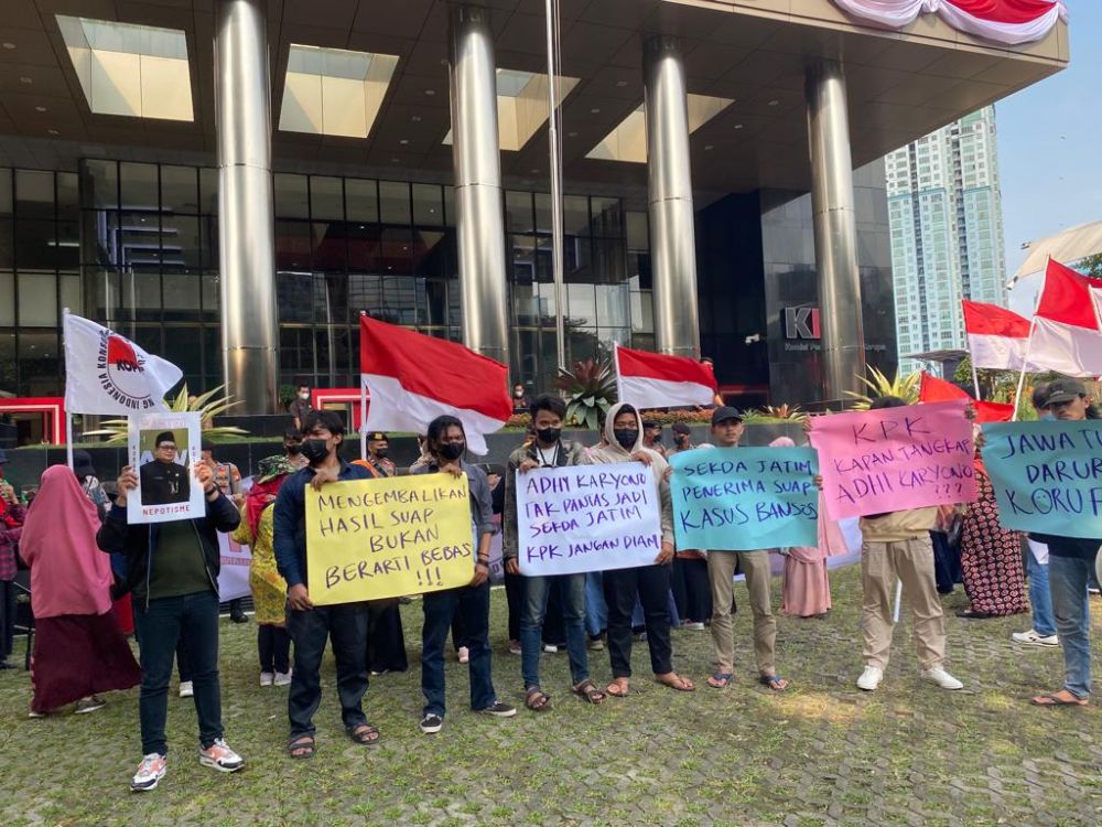 Aktivis Mahasiswa Jatim Grudug KPK Lagi, Masih Menuntut Adhy Karyono Sekdaprov Jatim Diadili Atas Keterlibatan Dugaan Kasus Korupsi Bansos Kemensos