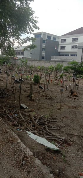 Diduga Tak Punyai Saluran Air Pembuangan Limbah Cair, RSU Sidoarjo Barat Bakal Uruk Makam Umum