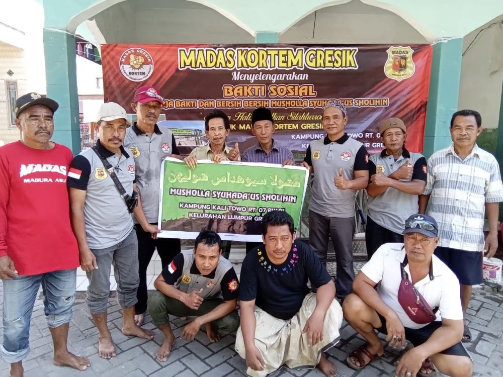Aksi Solidaritas Team Kortem Madas Gresik Community Adakan Bhakti Sosial Di Musholla