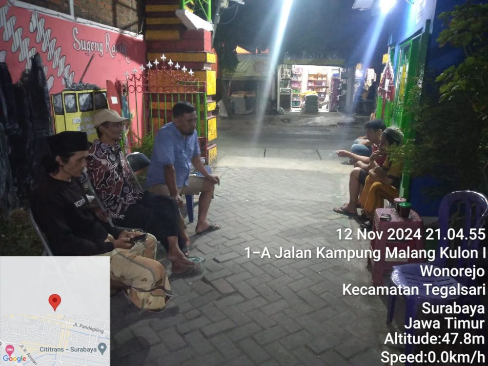 Ciptakan Rasa Aman Dan Nyaman, Warga Kampung Malang Kulon RT 02 RW 11 Surabaya Gelar Pam Swakarsa Rutin Setiap Hari Hingga Menjelang Pagi
