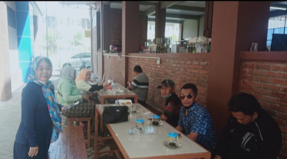 Laporan Penggusuran Warung Bibis Bunder Berlanjut, Achmad Garad : Jangan Sampai Hukum Tumpul Keatas Tapi Tajam Kebawah!!