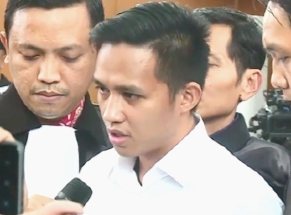 Momen Haru Saat Bharada E Penembak Brigadir J Hampiri Wartawan, Minta Maaf Dan Sesali Perbuatannya Sambil Meneteskan Air Mata