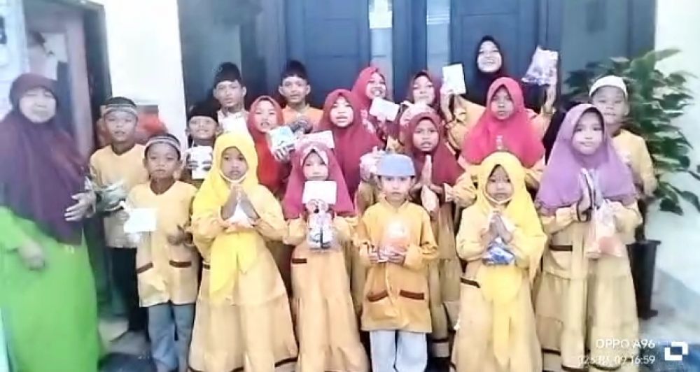 Giat Jum'at Legi Berkah, MRD Grup Open Donasi Untuk Santunan Dan Pemberian Alat Tulis Hingga Seragam Sekolah 50 Anak Yatim/Piatu