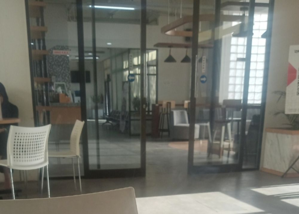 Manager Humas PDAM Surabaya Terkesan Eksklusif Dan Diduga Alergi Wartawan