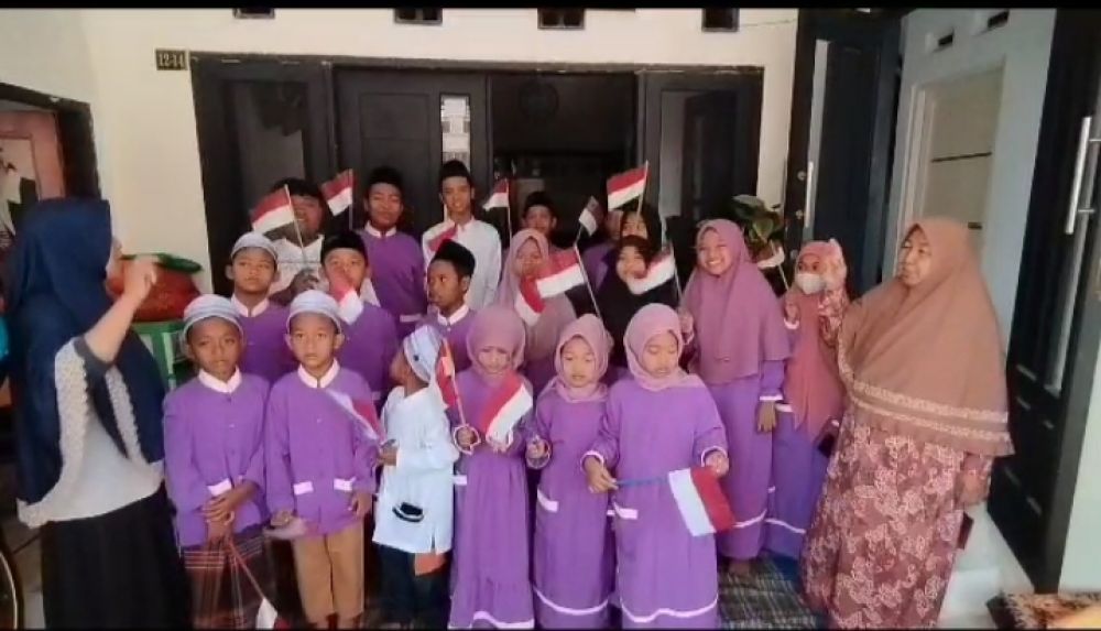 Jum'at Berkah Kemerdekaan RI, Berbagi Serta Mendo'a kan Keselamatan Dan Ketentraman Bangsa
