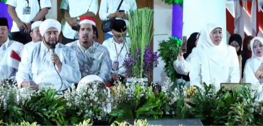 Hadirkan Habib Syech Bin Abdul Qodir Assegaf, Pemprov Jatim Gelar Dzikir Dan Sholawat Mensyukuri Kemerdekaan RI Ke-78