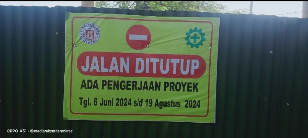 Pengerjaan Perbaikan Tebing Kali Jagir Surabaya Terindikasi 'Proyek Siluman', Diduga PT Jasa Tirta1 Kangkangi Aturan