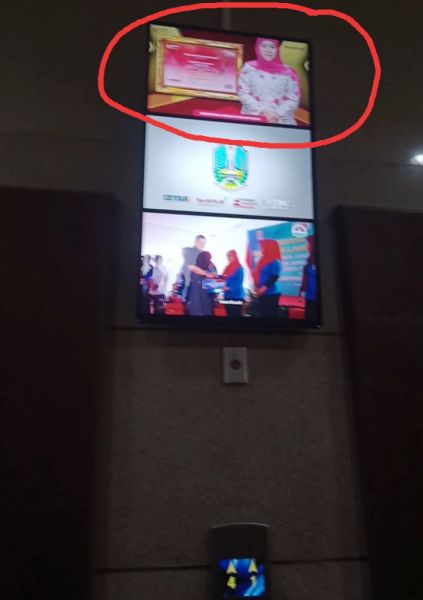 Reaksi Publik Terkait Pemutaran Vidio Khofifah Di Dalam Kantor Setdaprov Jatim, Cak Gareng : Pejabat Netral Itu Nonsens Alias Omong Kosong