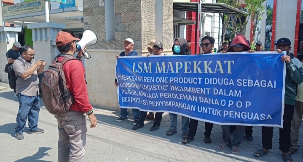 Tak Berkompeten Hadapi Pendemo, LSM MAPEKKAT Bakal Lakukan Aksi Di Rumah Pribadi Kadinkop Jatim Endy Alim Abdi Nusa