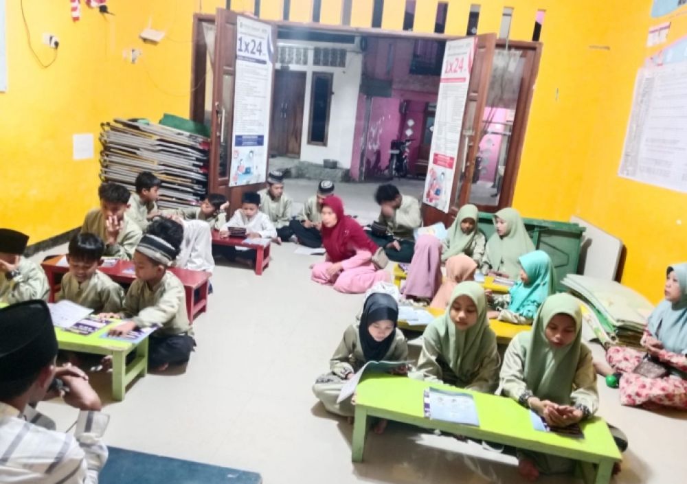 Giat Sosial Penutup Bulan Kelahiran Rasulullah SAW, Santunan Dan Ciptakan Generasi Penghapal Al Qur'an 