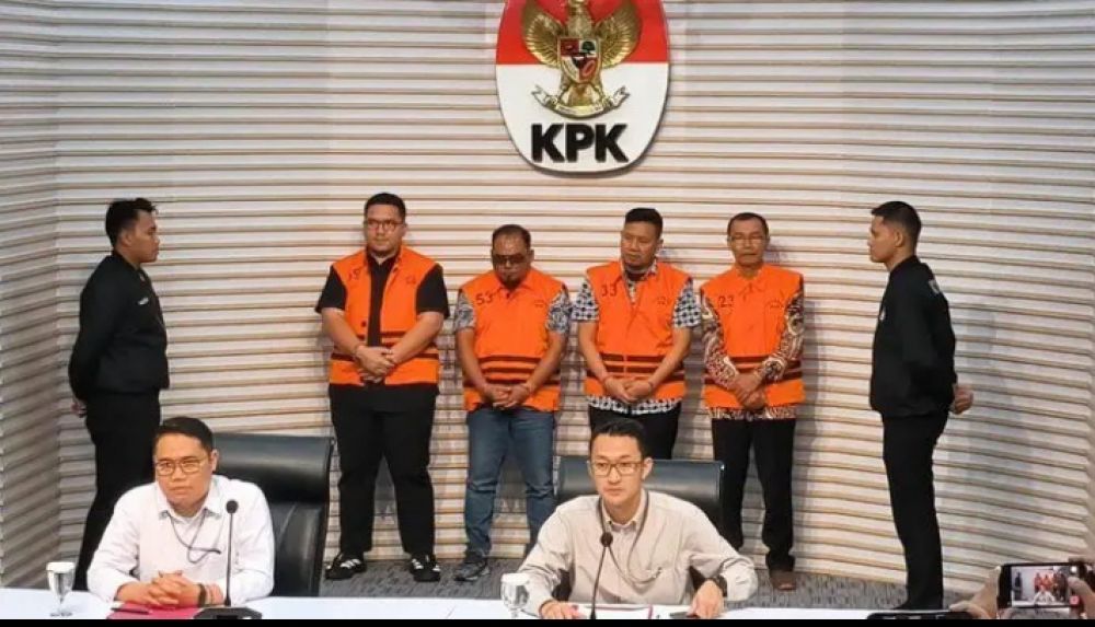 Pantas Saja Kwalitas Pembangunan Jalan Di Daerah Cepat Rusak, Lha Dana Hibah Jatim Turunnya Segini Karena Di Korupsi