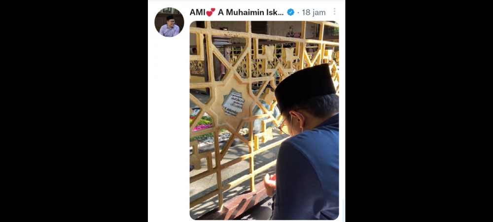 Ditengah Perseteruan Dengan Yenny Wahid, Cak Imin Unggah Foto Ziarah Ke Makam Gus Dur