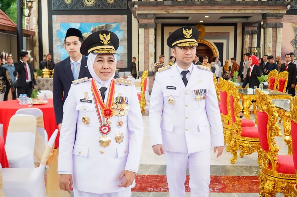 Hasil Survei 100 Hari Kepemimpinan Khofifah-Emil Warga Jatim Puas! Warganet : Yang Di Survei Jatim Sebelah Mana?