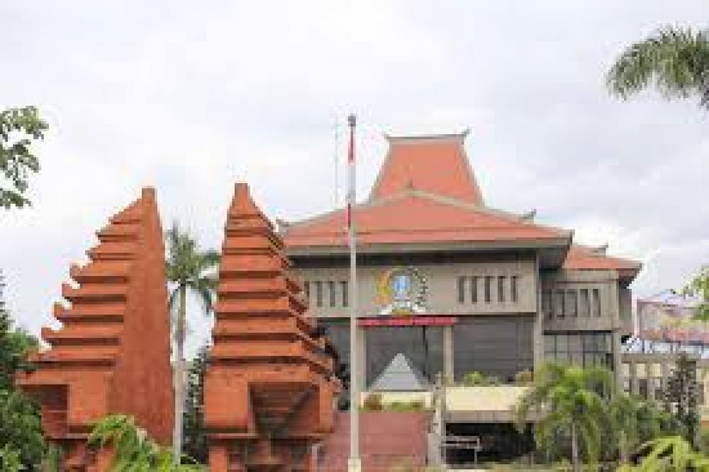 DPRD Jatim Usulkan 3 Nama PJ Pengganti Gubernur Jawa Timur, Siapa Saja?