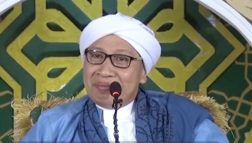 Taburkan Benda Ini Diatas Tanah Kuburan, Kata Buya Yahya Jadi Penyelamat Siksa Kubur