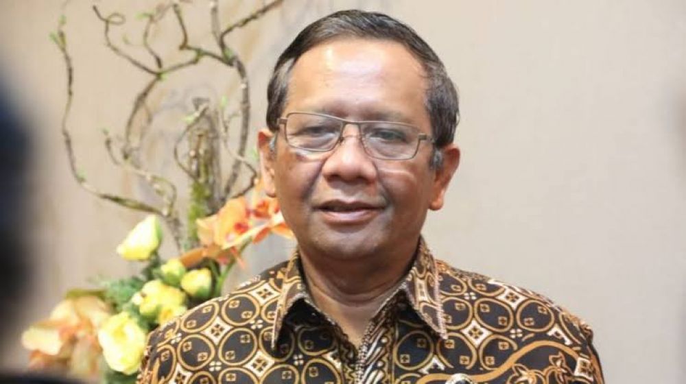 Tak Hanya Mengaku Merasa Di Tipu ACT, Mahfud MD Juga Ngaku Pernah Ditodong Saat Baru Selesei Sholat Jum'at