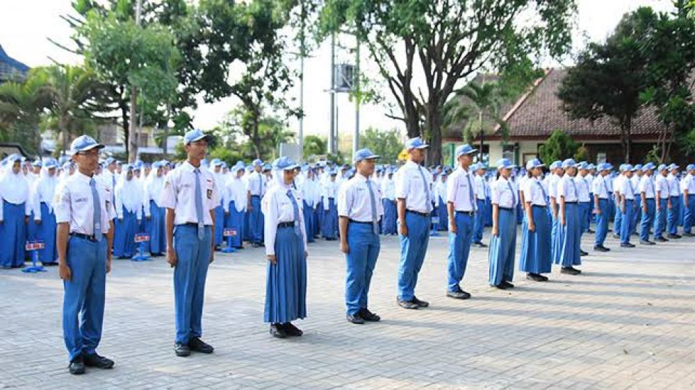 Kadindik Jatim Tanggapi Program Cagub Soal Pendidikan Gratis SMA Sederajat, LSM : Pembohongan Publik