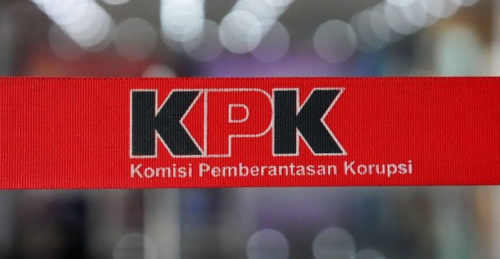 Bersamaan Dengan Khofifah, Ex Ketua DPRD Jatim Juga Diperiksa KPK Di Jakarta
