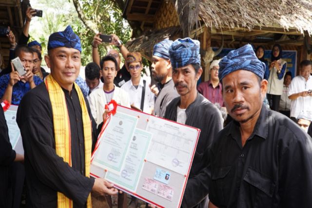 Jemput Bola, Dukcapil Terbitkan 2.578 Dokumen Kependudukan Bagi Masyarakat Baduy
