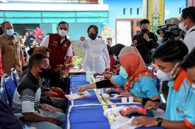 Risma Kejar Target Penyaluran Bansos, Maret Tidak Tersalurkan Kembali Ke Negara