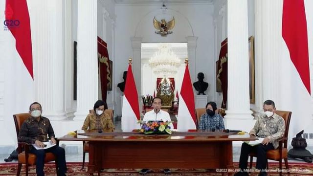 Harga BBM Bersubsidi Resmi Naik, Berlaku Setelah Diumumkan Jokowi