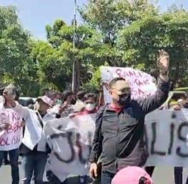Etho Minta Komisaris BUMN Yang Gabung Tim Pemenang Capres Mundur, KRM : Seharusnya Kepala Daerah Juga Ikuti Dengan Komisaris Di BUMD Nya