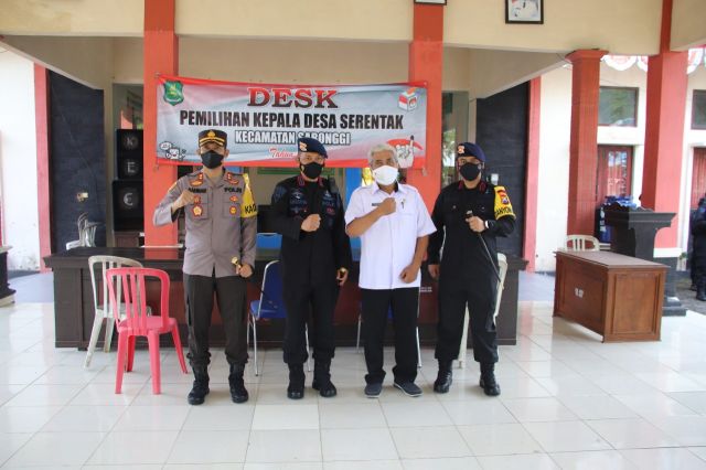 Kapolres Sumenep Dampingi Dansat Brimob, Cek Kesiapan Personel Pengamanan Pilkades Serentak 2021
