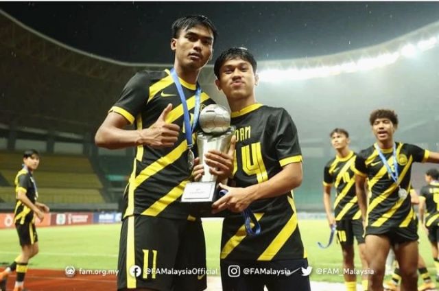 Penonton Sepi Saat Laga Final Hingga Piala Saja Disindir Berbentuk Kayu, AFF Bangkrut?