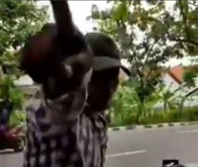 Sempat Viral, Oknum Yang Hendak Curi Kabel Kereta Api Akhirnya Diringkus Polisi