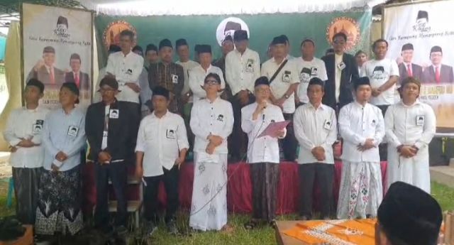 Dihadiri Kakak Kandung Ganjar, Ratusan Gus Kampung Jawa Tengah Deklarasi Menangkan Ganjar-Mahfud Di Purworejo