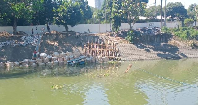 PT Jasa Tirta1 Terkesan Menghindari Pertanyaan Terkait Asal Sumber Dana Proyek Pekerjaan Pembenahan Lindung Hilir Kali Jagir Surabaya