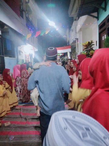 Giat Sosial Jum'at Berkah Yang Masih Dalam Suasana HUT Kemerdekaan RI, Lantunan Doa Menggema Untuk Keselamatan Bangsa Dan Negara