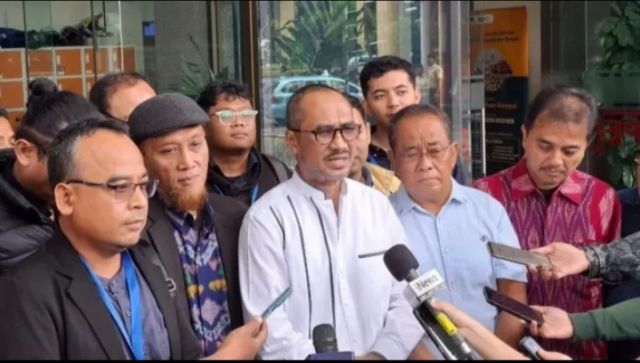 Abraham Samad Bersama Aktivis Anti Korupsi Datangi KPK Laporkan Dugaan Korupsi PSN Untuk Pembangunan PIK2