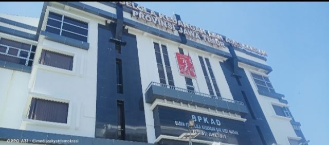 BPKAD Jatim Terkesan Menghindar Saat Dimintai Tanggapan Dugaan Penyewaan Rumah Negara Kadisperindag Jatim, Ada Apa?