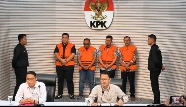 Pantas Saja Kwalitas Pembangunan Jalan Di Daerah Cepat Rusak, Lha Dana Hibah Jatim Turunnya Segini Karena Di Korupsi