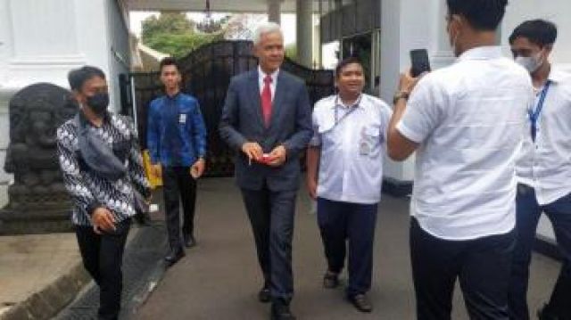 Hasto PDIP Pasang Badan Andai Kata Ganjar Ditampung NasDem Untuk Capres : Kaderisasi Itu Melekat