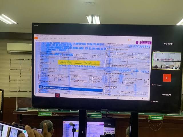 Lanjutan Sidang Kasus Fee Dana Hibah Jatim, Eks Sekertaris Dinas Cipta Karya Jatim Dapat Transferan Rp 50Juta, Entah Uang Apa