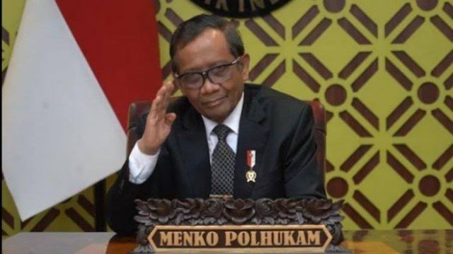 Tim Percepatan Reformasi Hukum Bentukkan Mahfud MD Merekomendasikan Pembatasan Penempatan Anggota Polri Di Kementerian BUMN Ke Presiden Jokowi