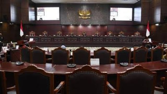 Daftar 5 Nama Hakim Yang Kabulkan Syarat Pejabat Kepala Daerah Hasil Pemilu Meski Dibawah 40Tahun Bisa Daftar Capres-Cawapres