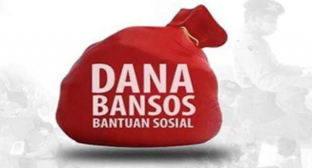 Demokrasi Sedang Tidak Sehat Hingga Penyaluran Bansos Presiden Mensos Risma Tak Dilibatkan?