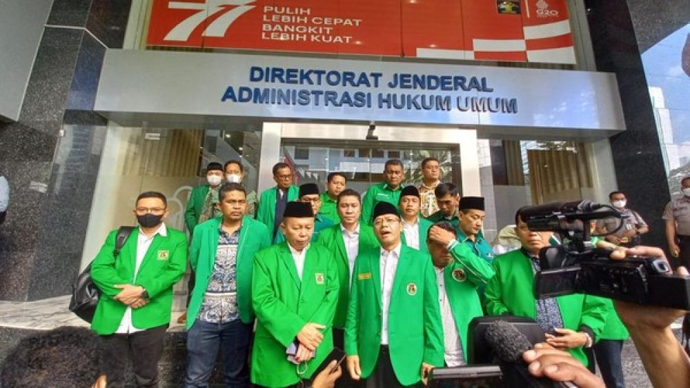 Move On Dari Suharso Monoarfa, Plt Ketum PPP Mardiono Serahkan Berkas Perubahan Pengurus Ke Menkumham