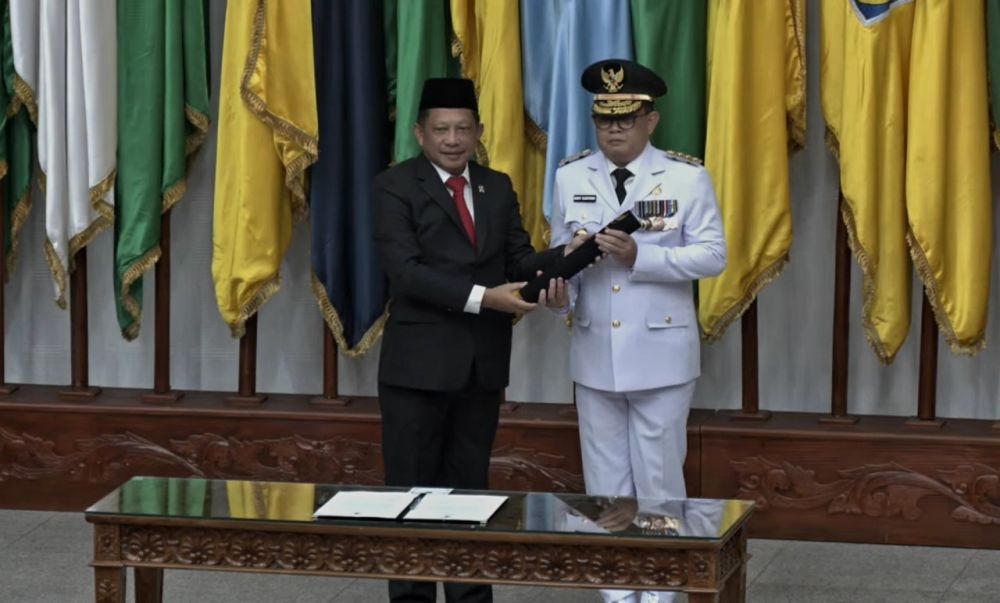 Adhy Karyono Dilantik Mendagri Sebagai Pj Gubernur Jatim